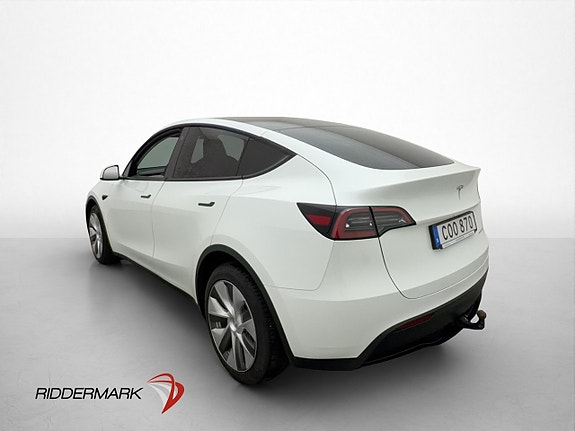Tesla Model Y 6 of 30