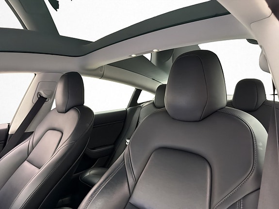 Tesla Model 3 12 of 30