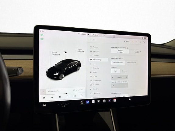 Tesla Model 3 18 of 30