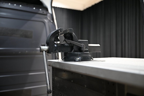 Volkswagen Crafter 14 of 30