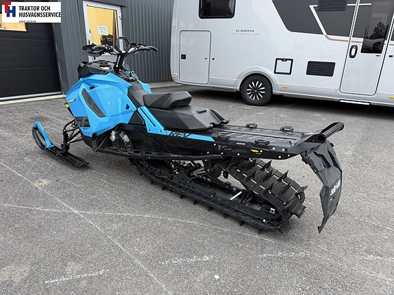 Ski-doo Summit SP 146 850 -20 5 of 9