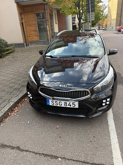 Kia Ceed 5 of 9