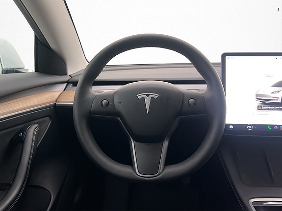 Tesla Model 3 15 of 30