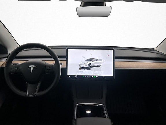 Tesla Model 3 19 of 30