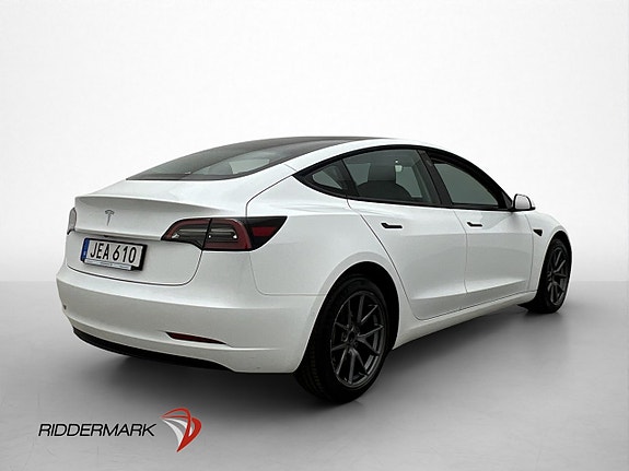 Tesla Model 3 8 of 30