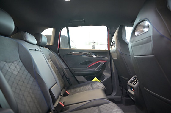 Volkswagen Tiguan 24 of 27
