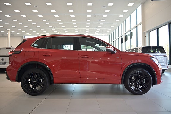 Volkswagen Tiguan 6 of 27