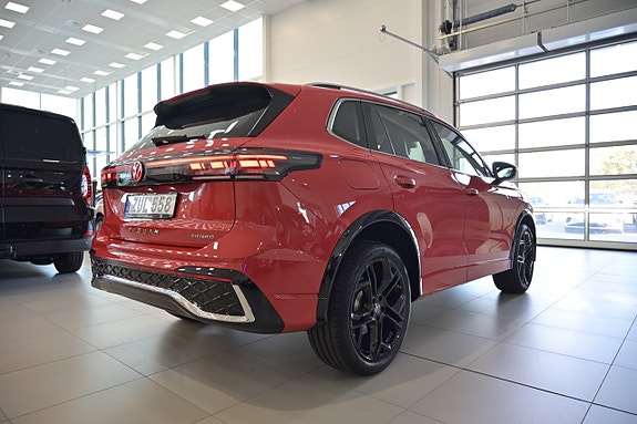 Volkswagen Tiguan 10 of 27