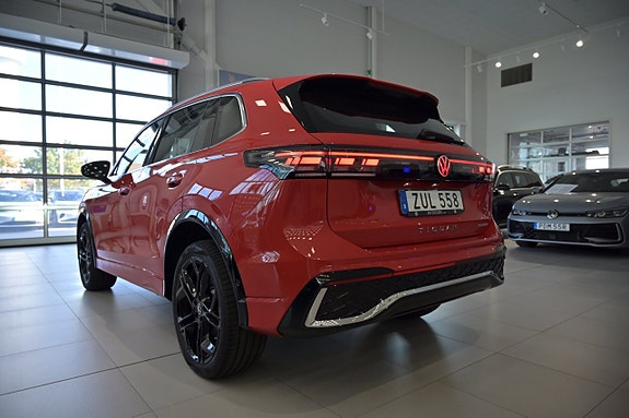 Volkswagen Tiguan 8 of 27