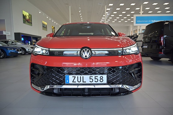 Volkswagen Tiguan 3 of 27