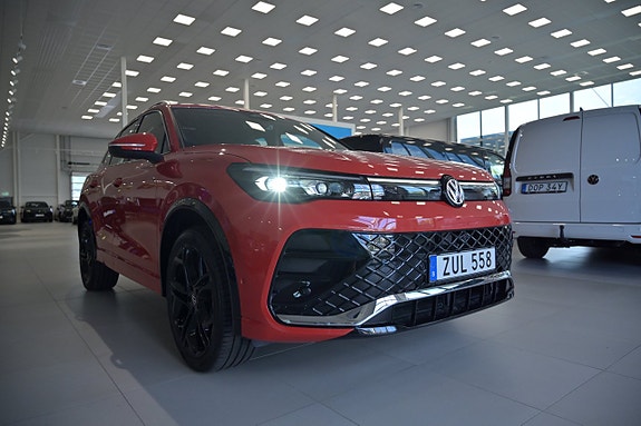 Volkswagen Tiguan 4 of 27