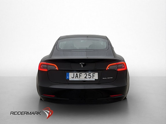 Tesla Model 3 8 of 30