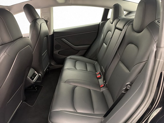 Tesla Model 3 25 of 30