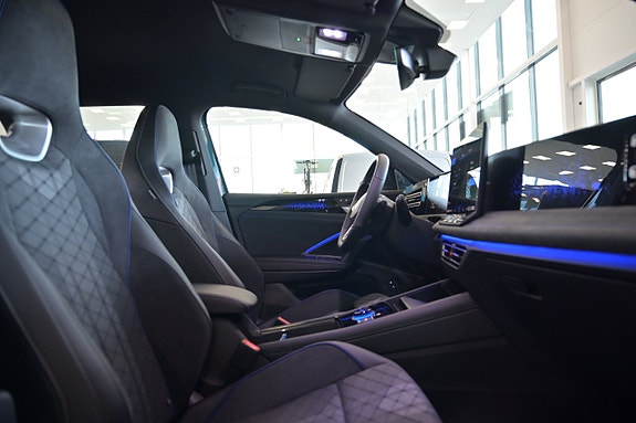Volkswagen Tiguan 24 of 27