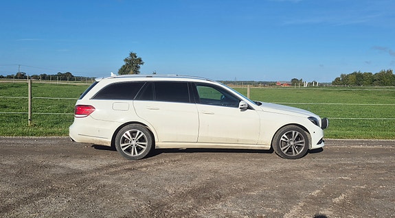 Mercedes-Benz E250 11 of 12