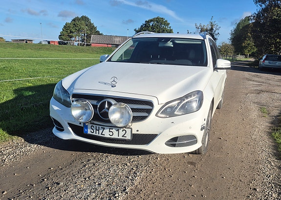 Mercedes-Benz E250 6 of 12