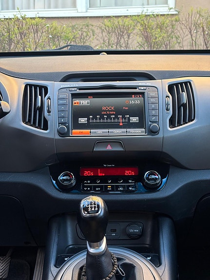 Kia Sportage 5 of 9
