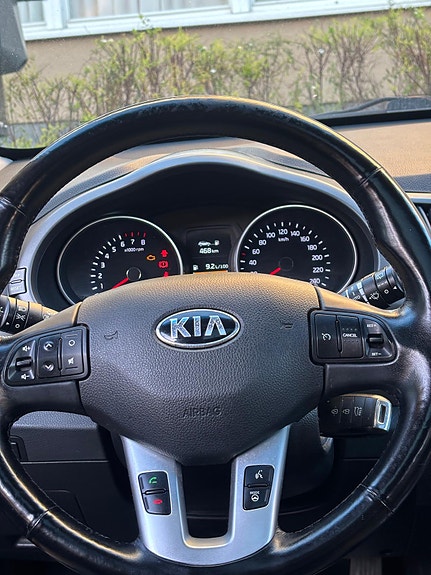 Kia Sportage 6 of 9