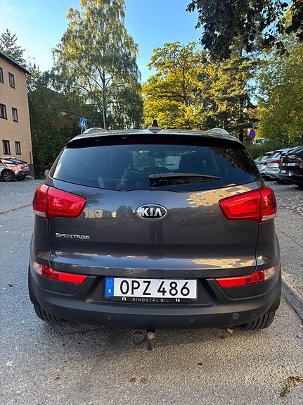 Kia Sportage 2 of 9