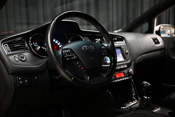 Kia Ceed 14 of 30