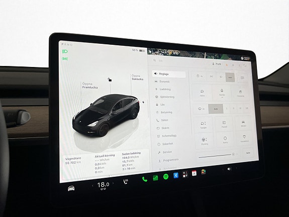 Tesla Model Y 19 of 30