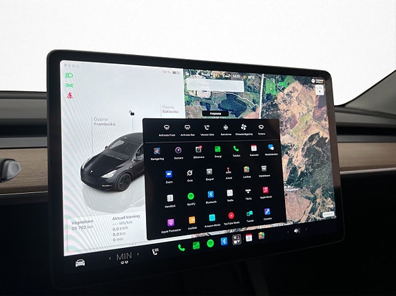 Tesla Model Y 17 of 30