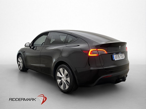 Tesla Model Y 6 of 30