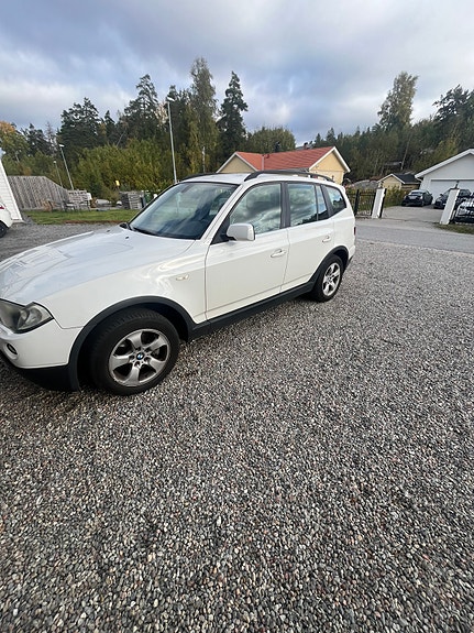 BMW X3 2 of 9