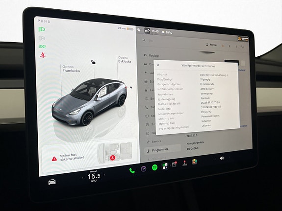 Tesla Model Y 17 of 30