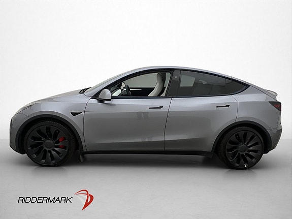 Tesla Model Y 5 of 30