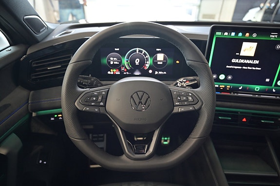 Volkswagen Tiguan 13 of 28