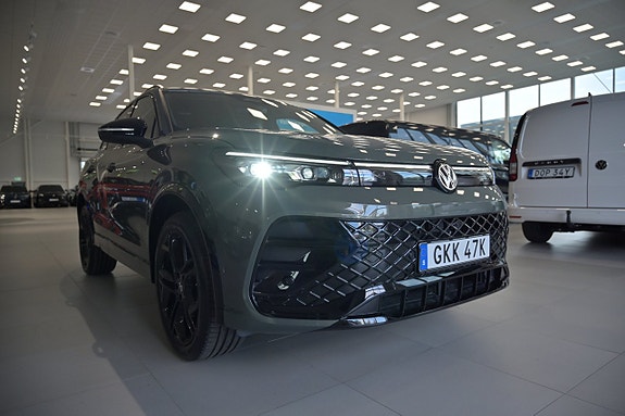 Volkswagen Tiguan 4 of 28
