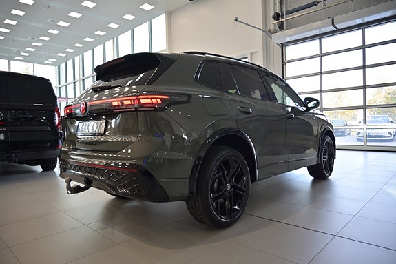 Volkswagen Tiguan 10 of 28