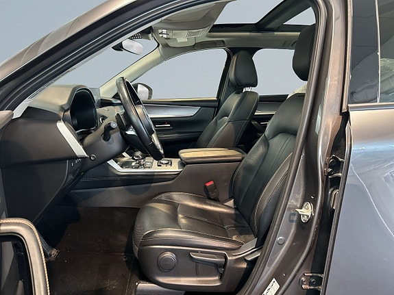 Mazda CX-60 13 of 19
