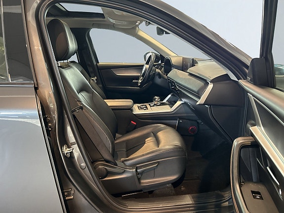 Mazda CX-60 10 of 19