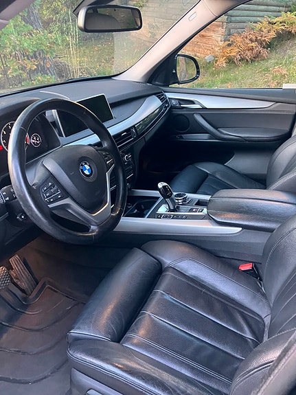 BMW X5 9 of 14