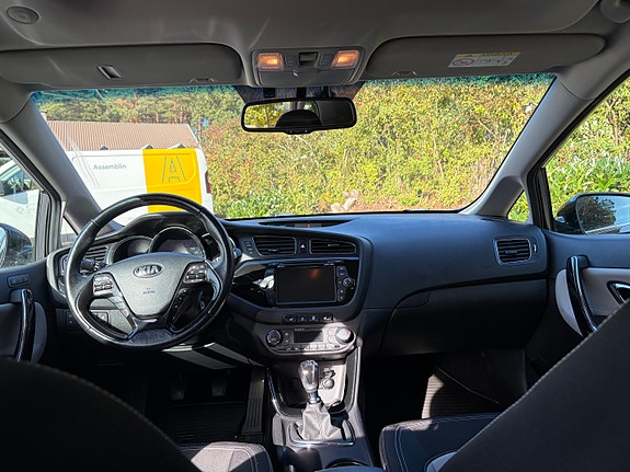 Kia Ceed 4 of 8