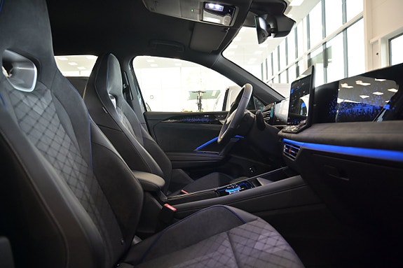 Volkswagen Tiguan 24 of 27