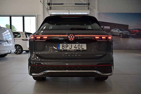 Volkswagen Tiguan 7 of 27