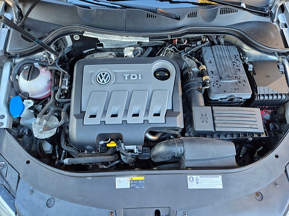 Volkswagen Passat Alltrack 4 of 7