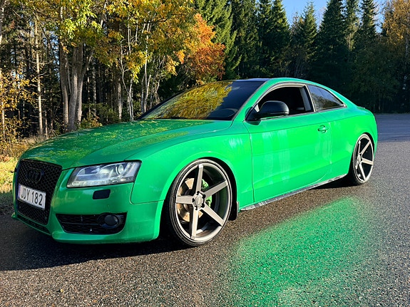 Audi A5 2 of 9