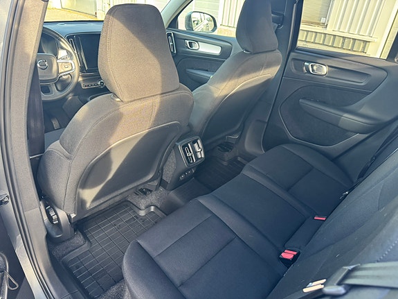 Volvo XC40 6 of 7