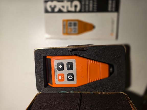 Product image 1 of 3