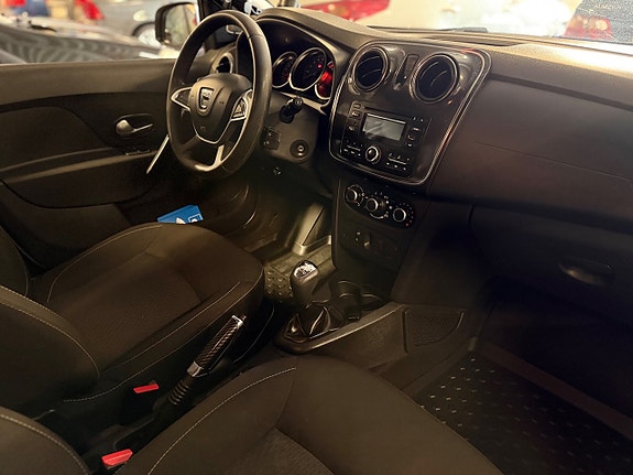 Dacia Logan 8 of 10