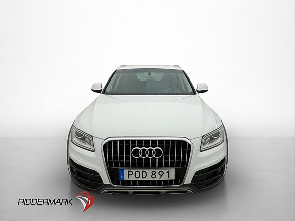 Audi Q5 2 of 29