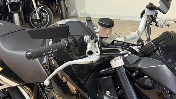 KTM Superduke 990 Yoshimura 0kr insats 12 of 13