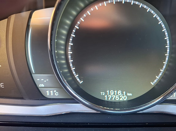 Volvo V60 Cross Country 11 of 18