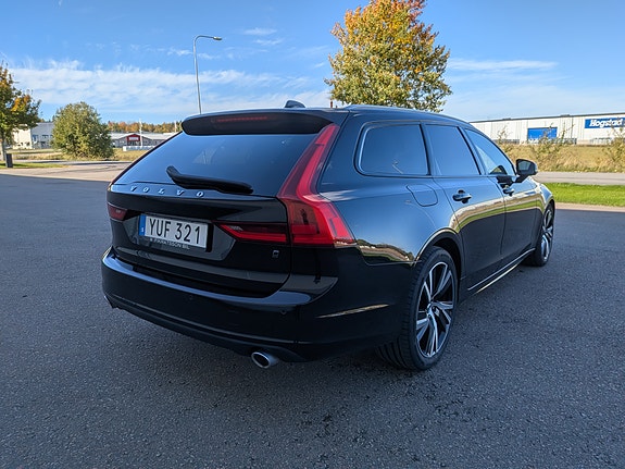 Volvo V90 7 of 19