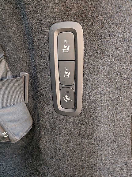 Volvo V90 16 of 19