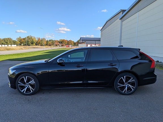 Volvo V90 4 of 19